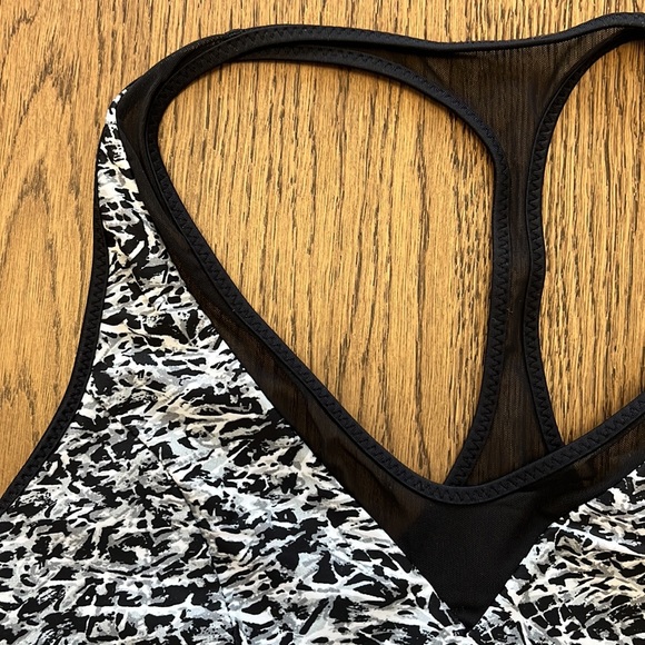 Lululemon Bra - Picture 2 of 4